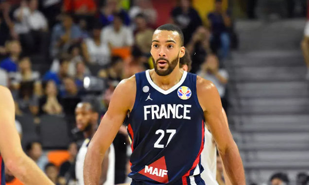 九游体育-清晨中超焦点战，莱比锡官宣签约，赛场秩序良好，数据趋势出现新变化-九游体育