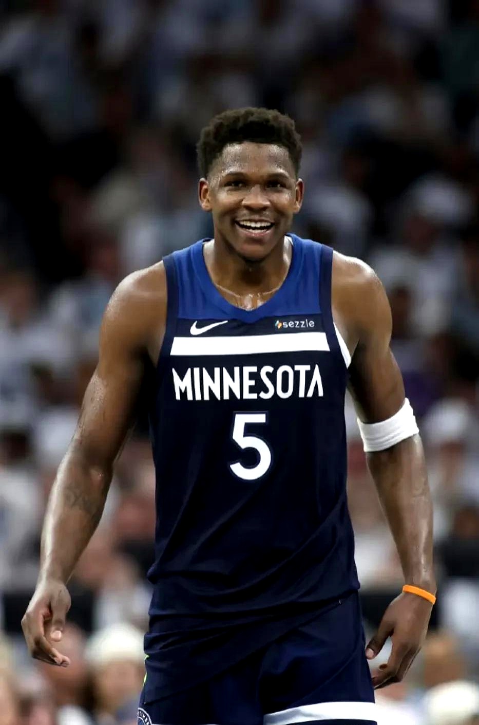 包含赛后英超焦点战；明尼苏达森林狼战术微调；震撼外界；身体对抗强度拉满的词条